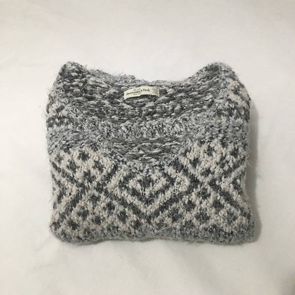 Abercrombie & Fitch Knit Sweater - Picture 5 of 5